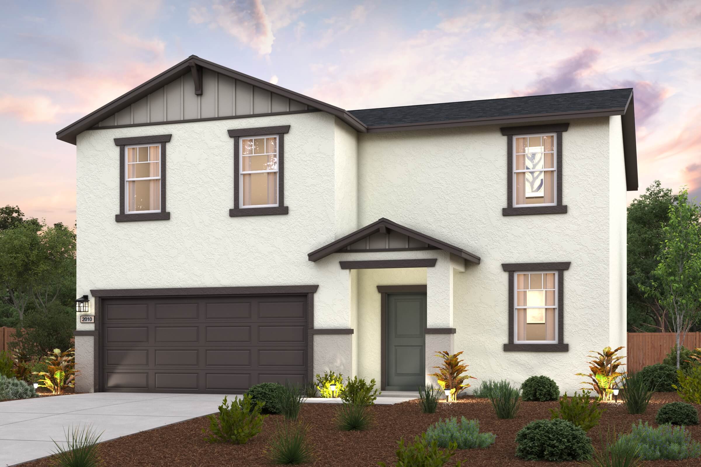 0015 4101 E. Magnolia Avenue