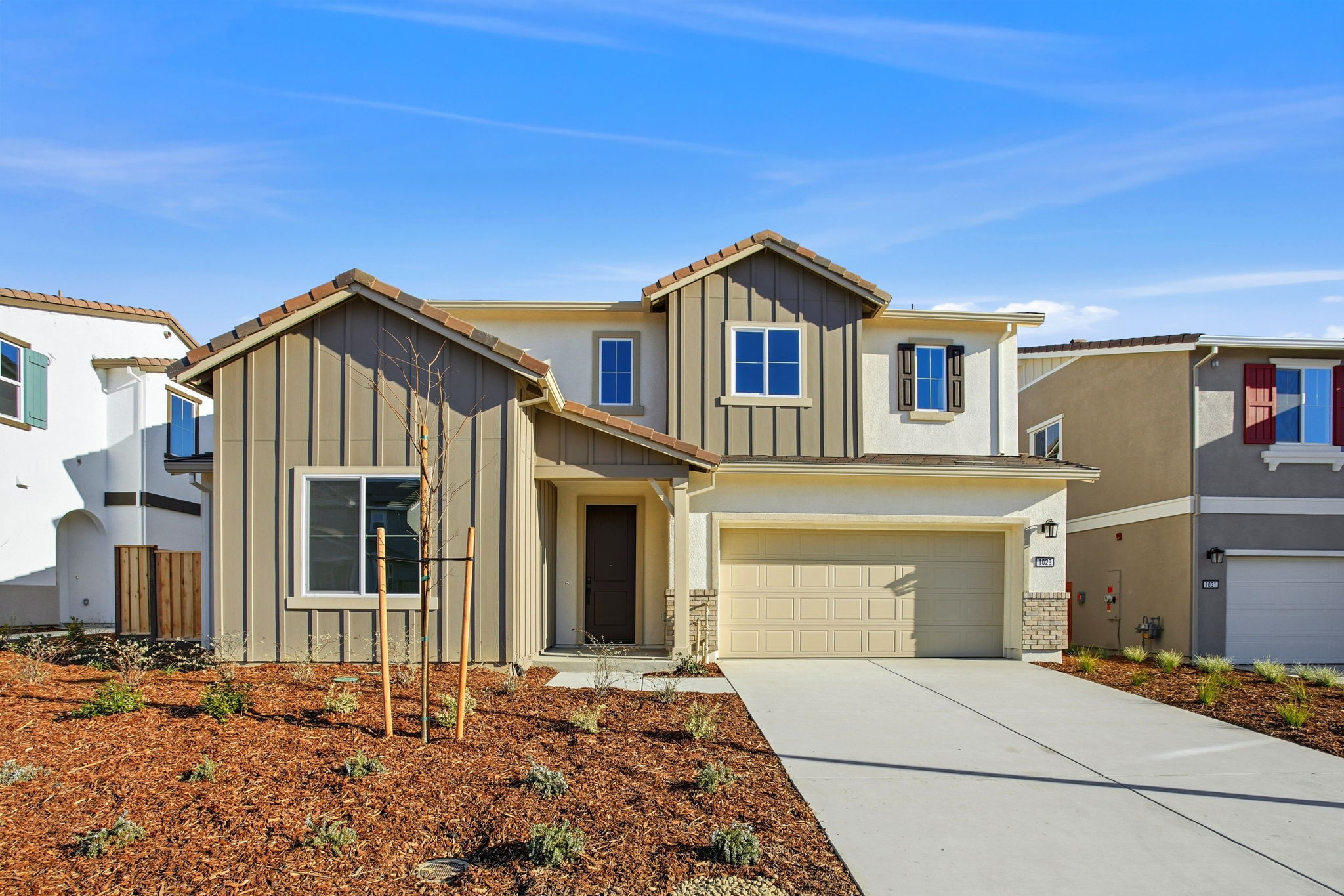 0038 1023 Slalom Way