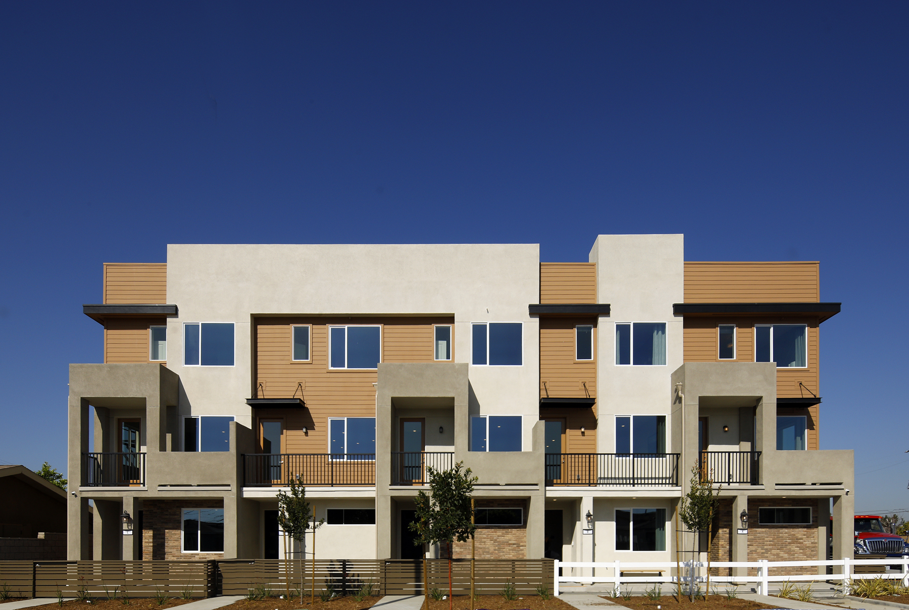 0008 4001 Valley Oak Lane