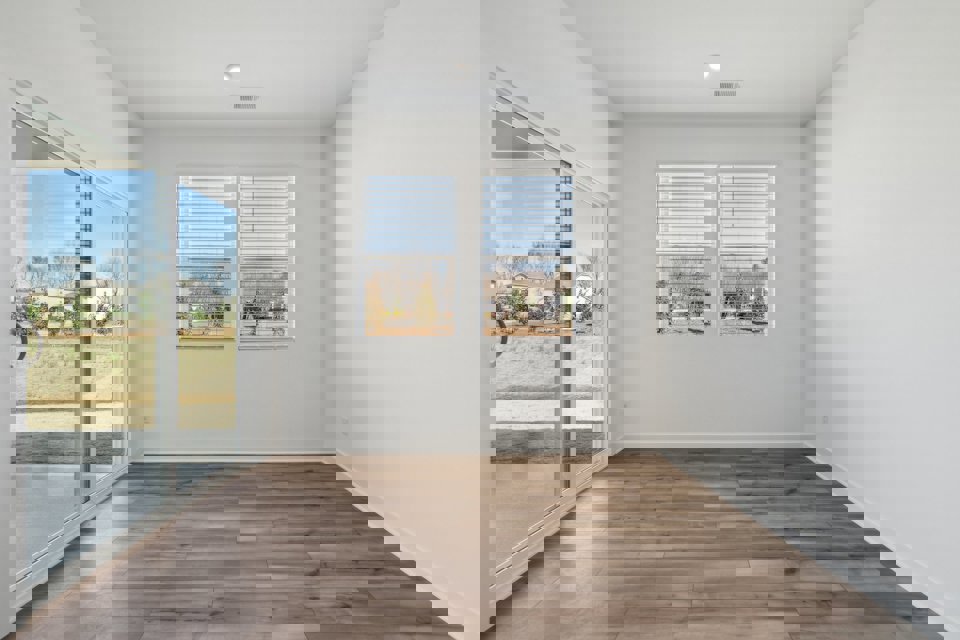 A room with windows.