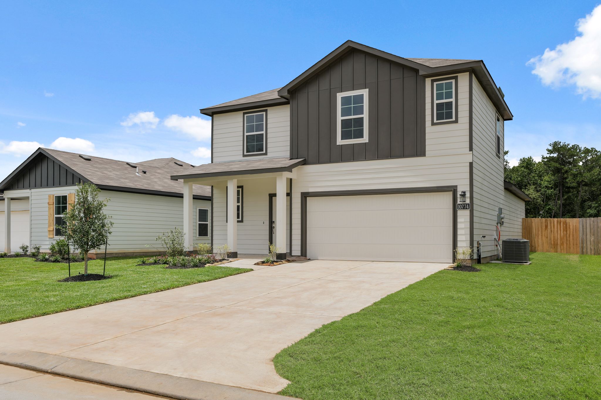 010249 10774 Red Flagstone Drive