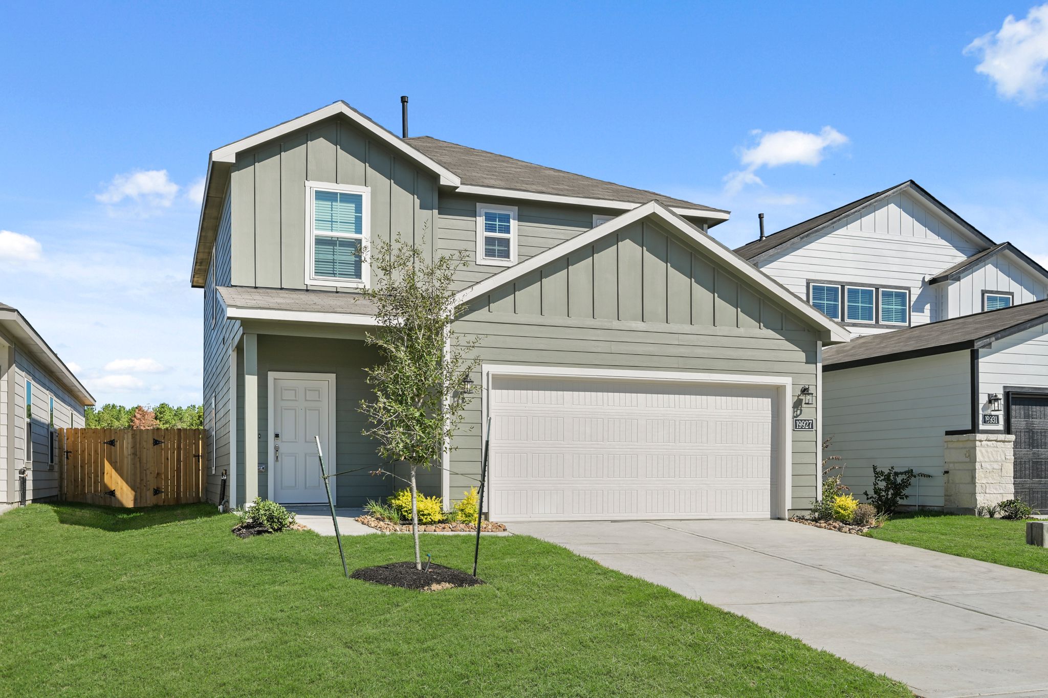 010428 19927 Park Mesa Lane