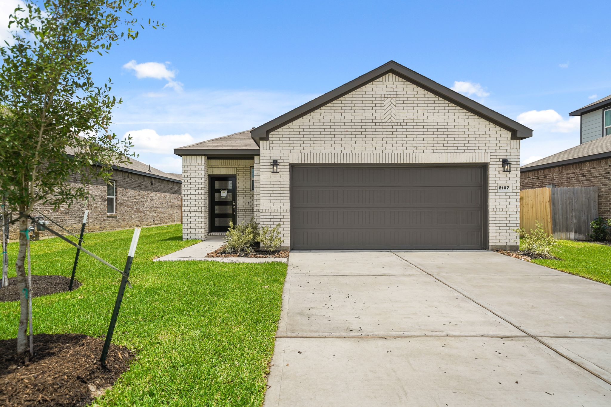 040828 2107 Spyglass Dr